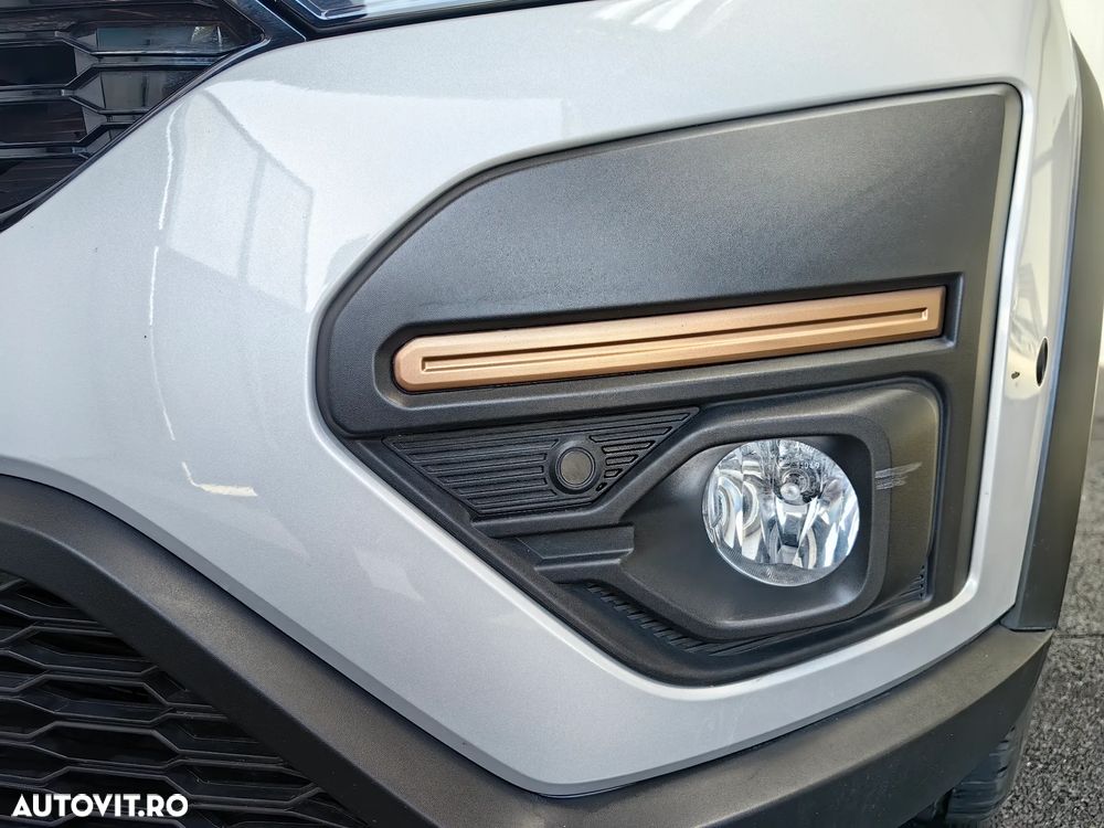 Dacia Sandero Stepway TCe 110 MT6 Extreme+ - 10