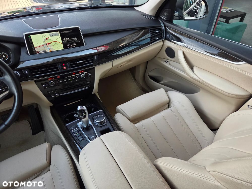 BMW X5 xDrive30d - 23