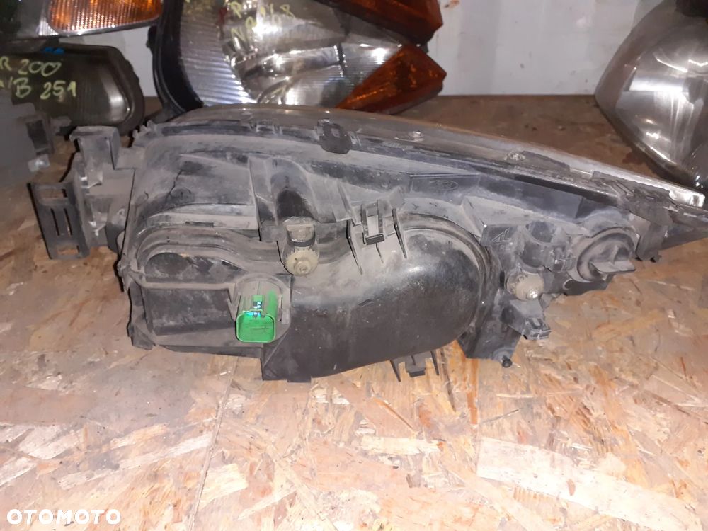 Reflektor PRAWY PRAWA LAMPA PRZÓD MONDEO MK 3 - 2