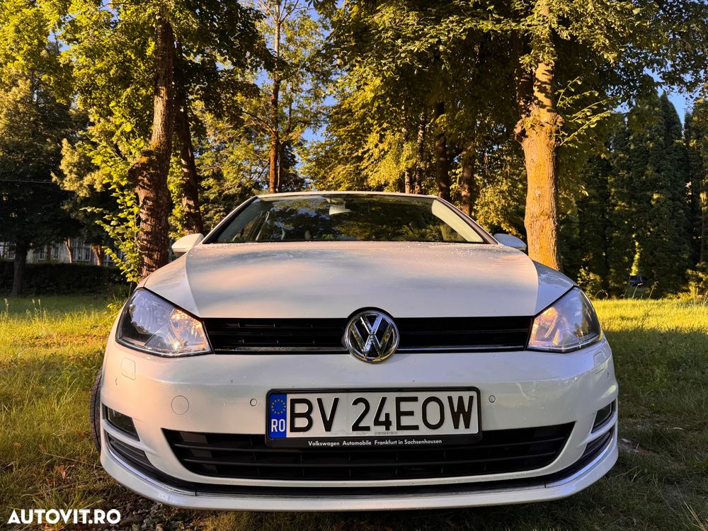 Volkswagen Golf 1.2 TSI BMT Comfortline - 2
