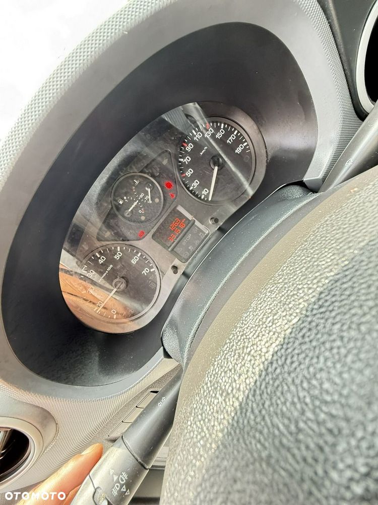 Peugeot Partner - 17