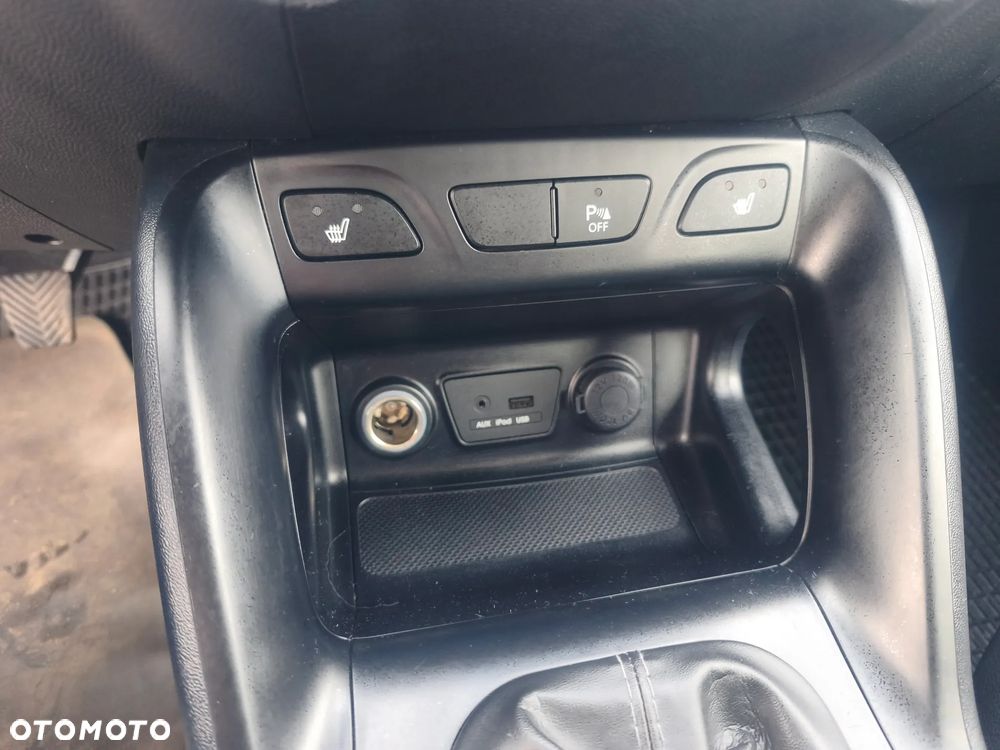 Hyundai ix35 2.0 Premium 2WD - 26