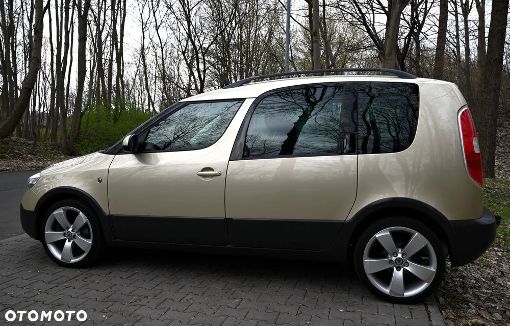 Skoda Roomster 1.2 TSI Scout PLUS EDITION - 14