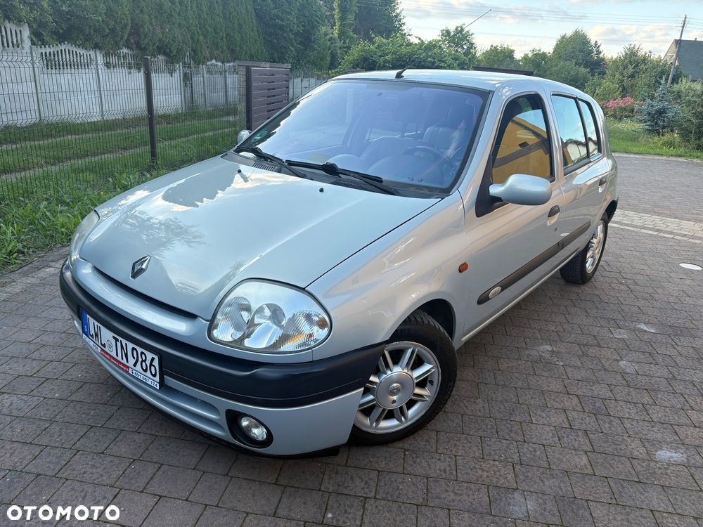 Renault Clio - 2