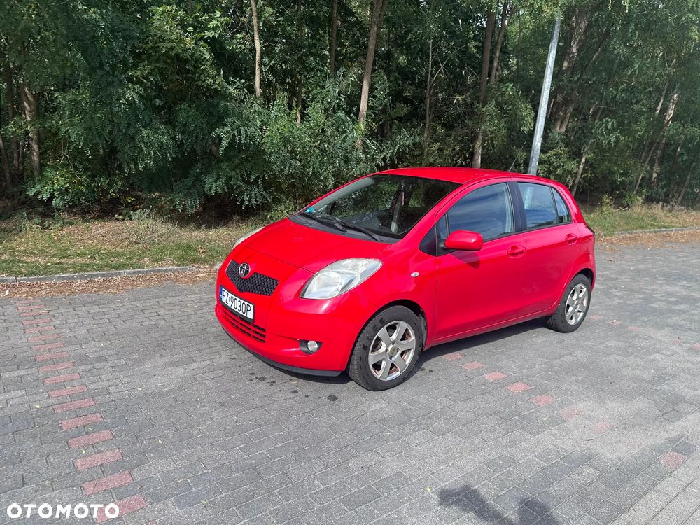Toyota Yaris - 1