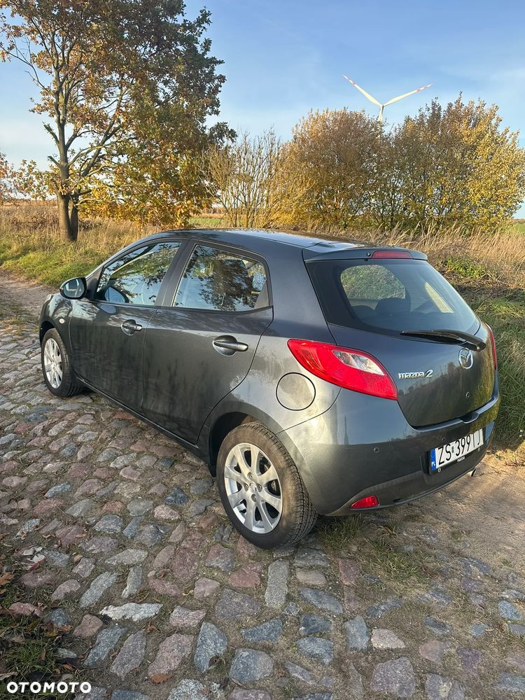 Mazda 2 - 6