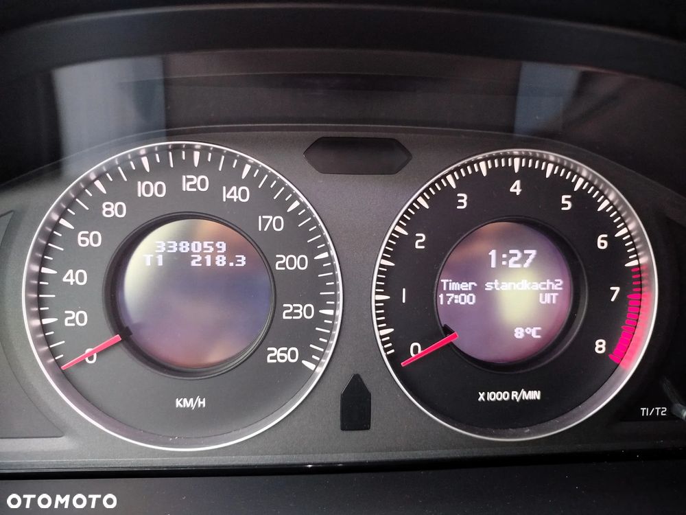 Volvo XC 70 3.2 AWD Momentum - 16