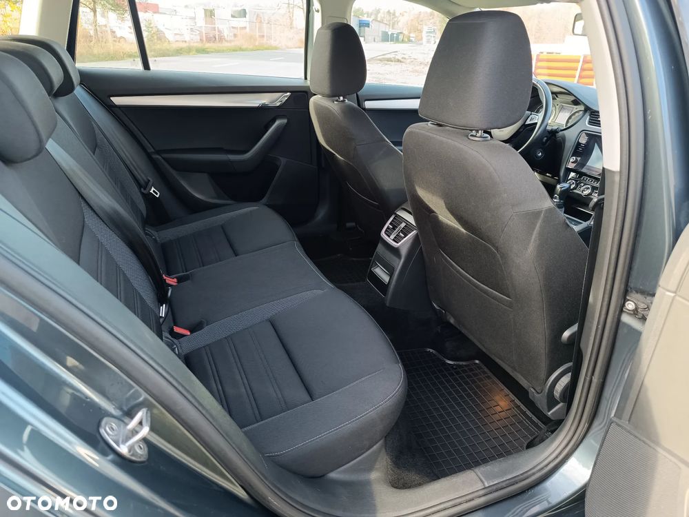Skoda Octavia 1.5 TSI ACT Ambition - 10