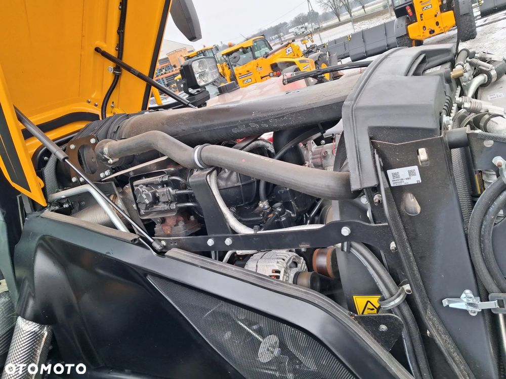 JCB FASTRAC 4220 ICON - 15