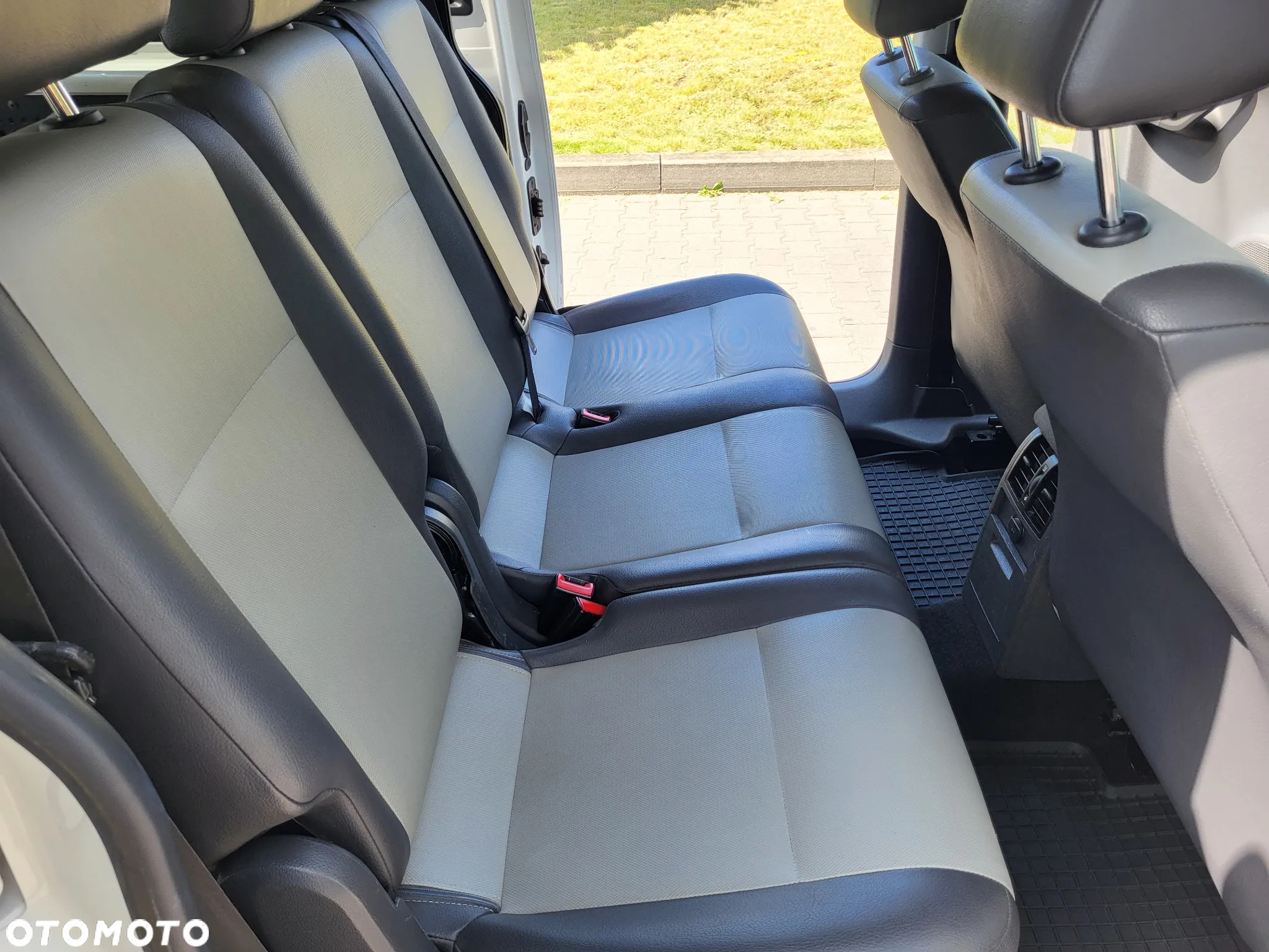 Volkswagen Caddy Maxi 1.6 TDI Trendline Mixt - 23
