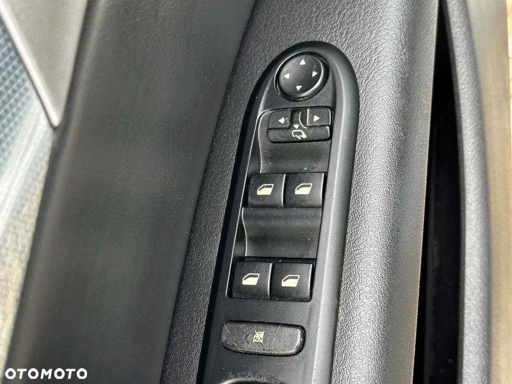 Peugeot 407 V6 210 Premium - 22