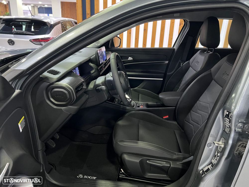 Jeep Avenger 1.2 GSE T3 Altitude - 10