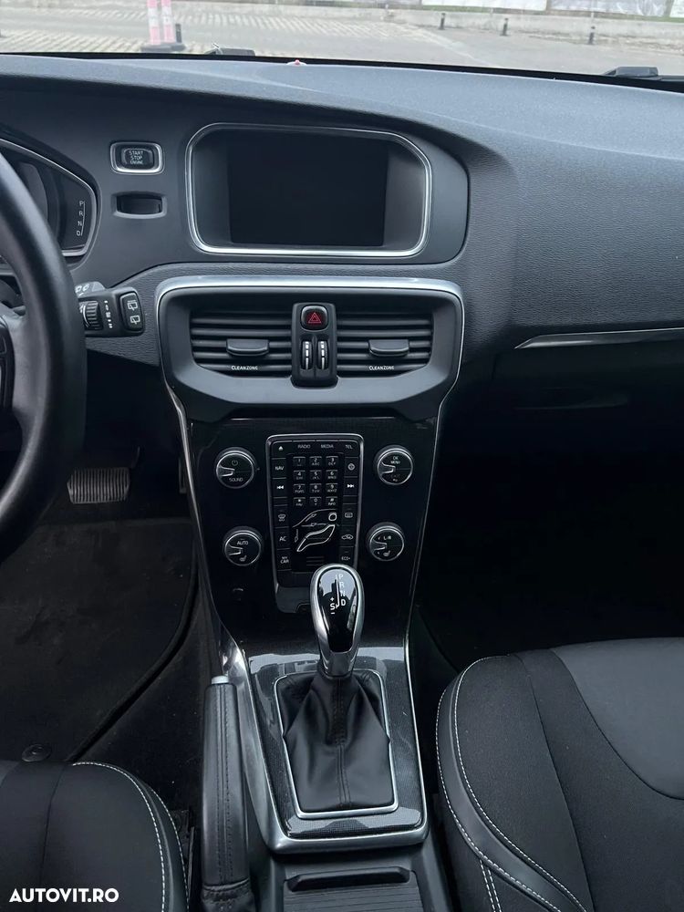 Volvo V40 D4 Aut. Summum - 10