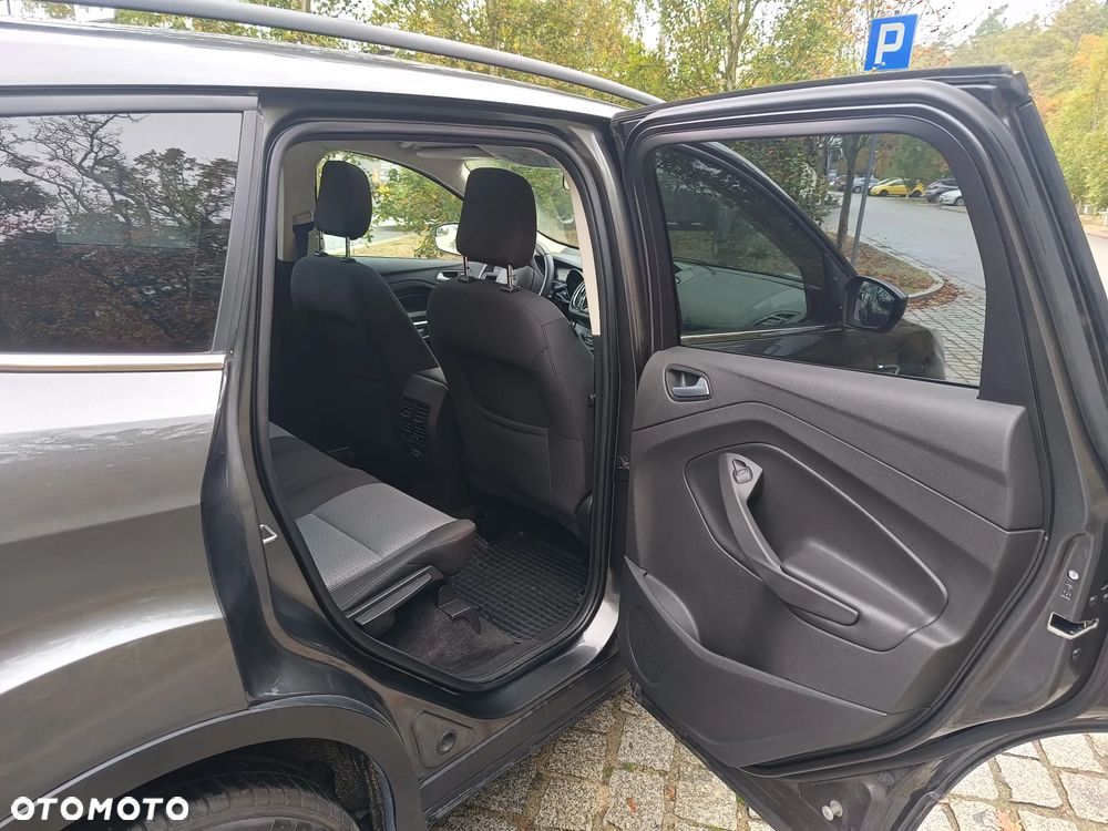 Ford Kuga - 21