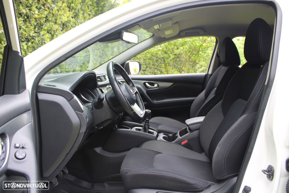 Nissan Qashqai 1.3 DIG-T N-Connecta - 4