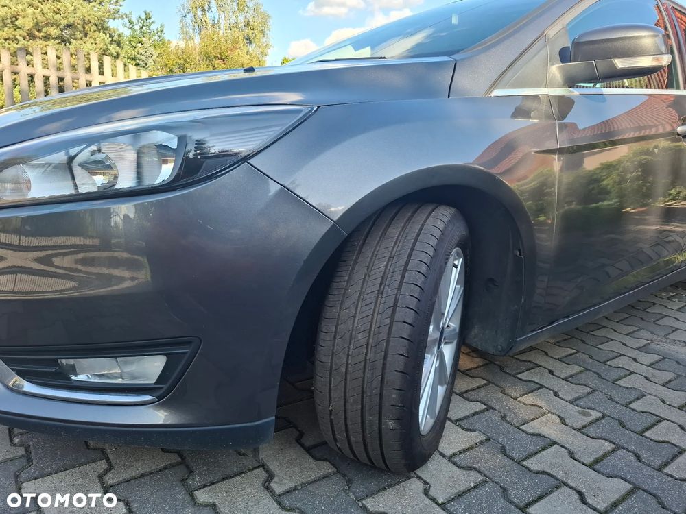 Ford Focus 1.5 EcoBlue Start-Stopp-System TITANIUM - 29