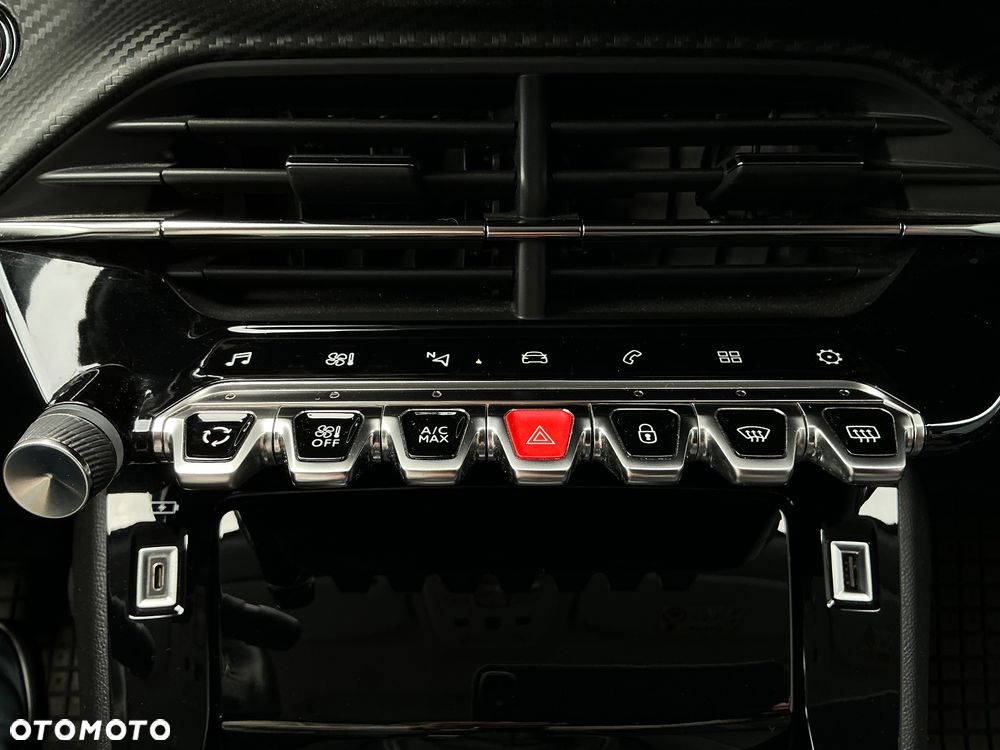 Peugeot 2008 1.2 PureTech Allure Pack S&S - 20