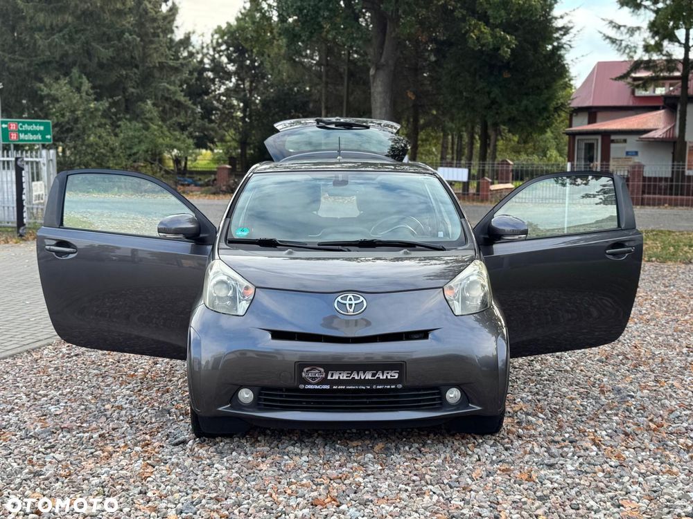 Toyota iQ - 34