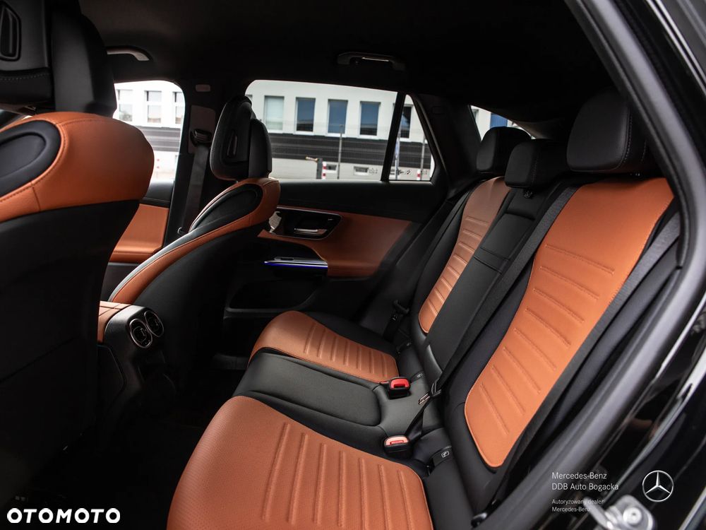 Mercedes-Benz GLC 300 mHEV 4-Matic AMG Line - 12
