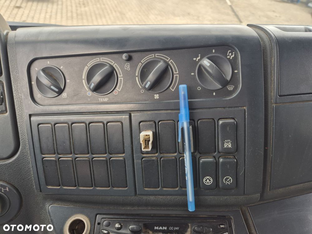 MAN TGA 26.310 6X4 / WYWROTKA / 3 STRONY / MOCNY KIPER / NOWE SPRZĘGŁO / BEZWYPADKOWY / SILNIK D20 / NAJLEPSZA JEDNOSTKA NAPĘDOWA / SERWISOWANY - 27