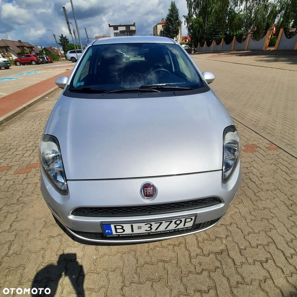 Fiat Grande Punto Actual 1.2 8V Estiva - 3