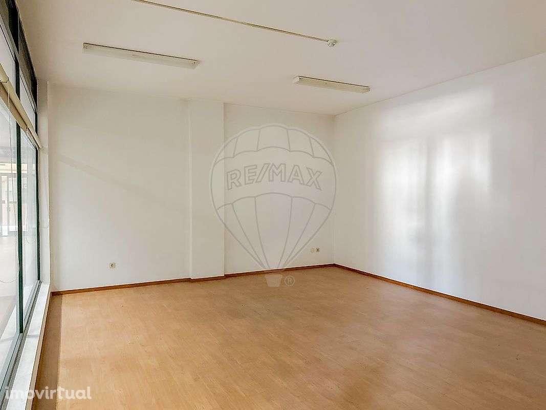 Loja  para arrendamento - Grande imagem: 2/7