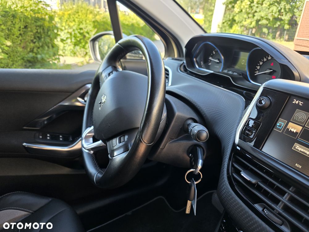 Peugeot 2008 PureTech 110 Stop&Start EAT6 Allure - 17