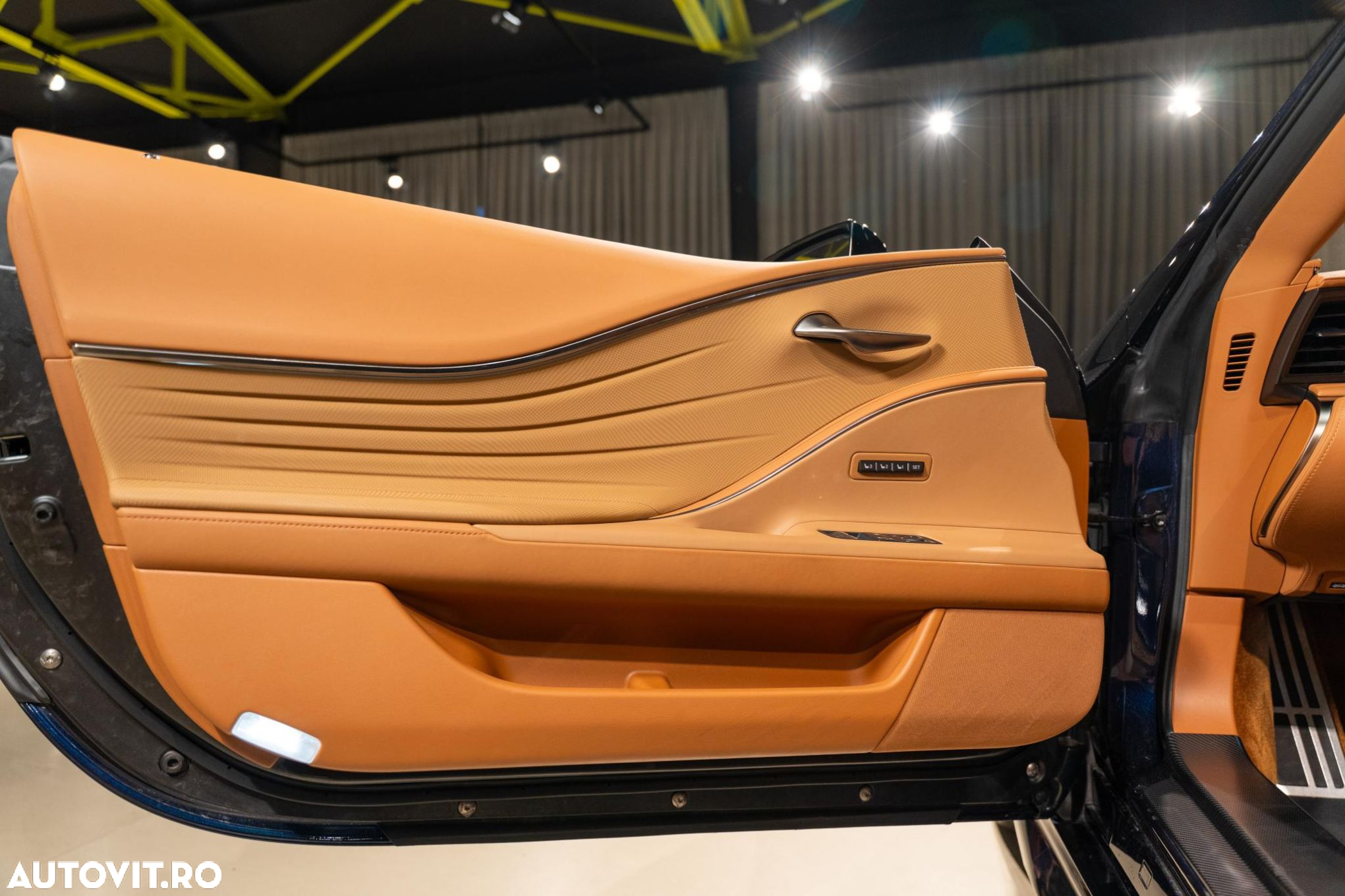Lexus LC 500 - 25