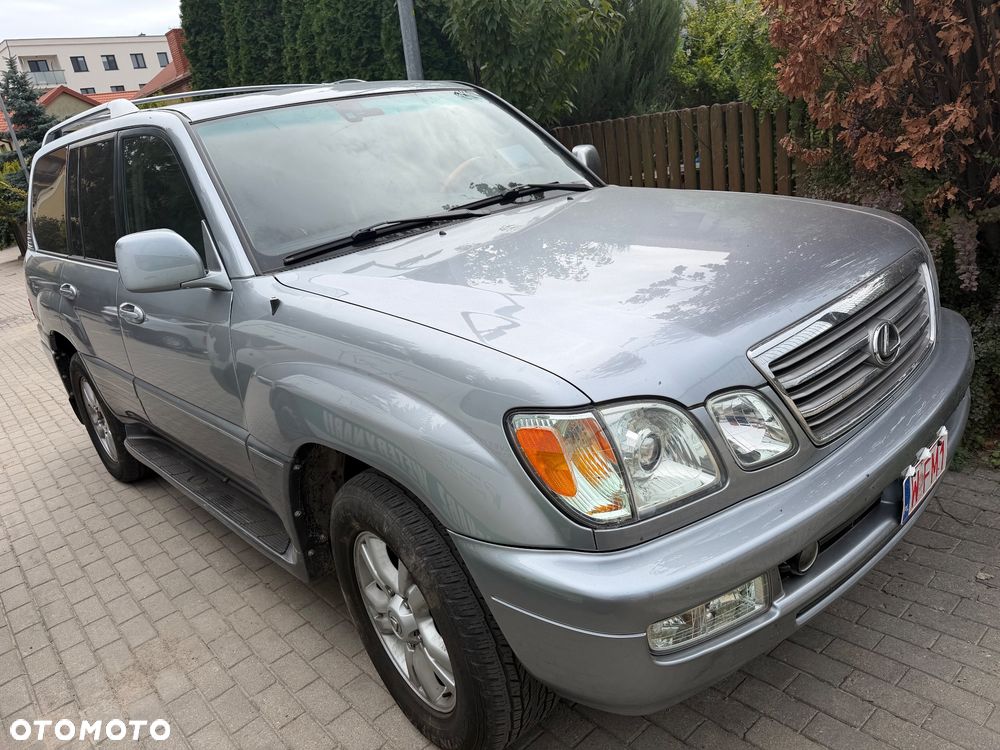 Lexus LX - 1