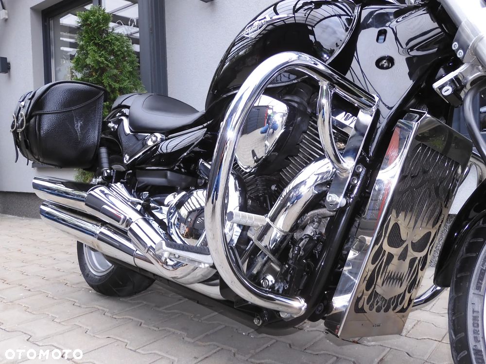 Suzuki Intruder - 9