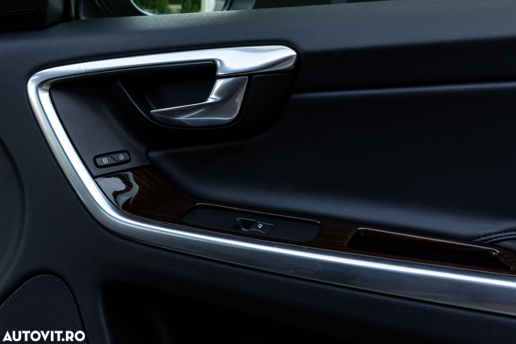 Volvo XC 60 D5 AWD Aut. Summum - 10