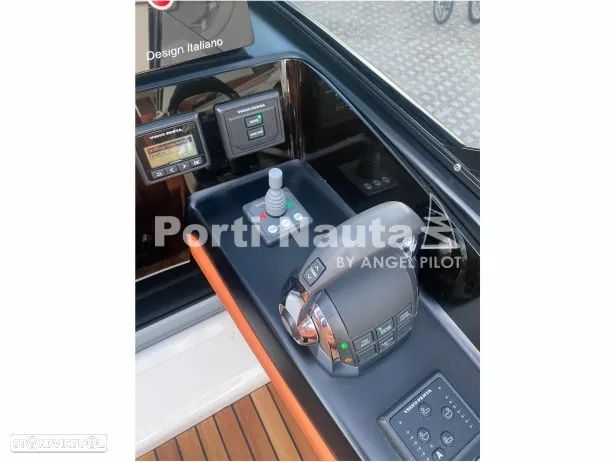 Cranchi E26 Classic - 12
