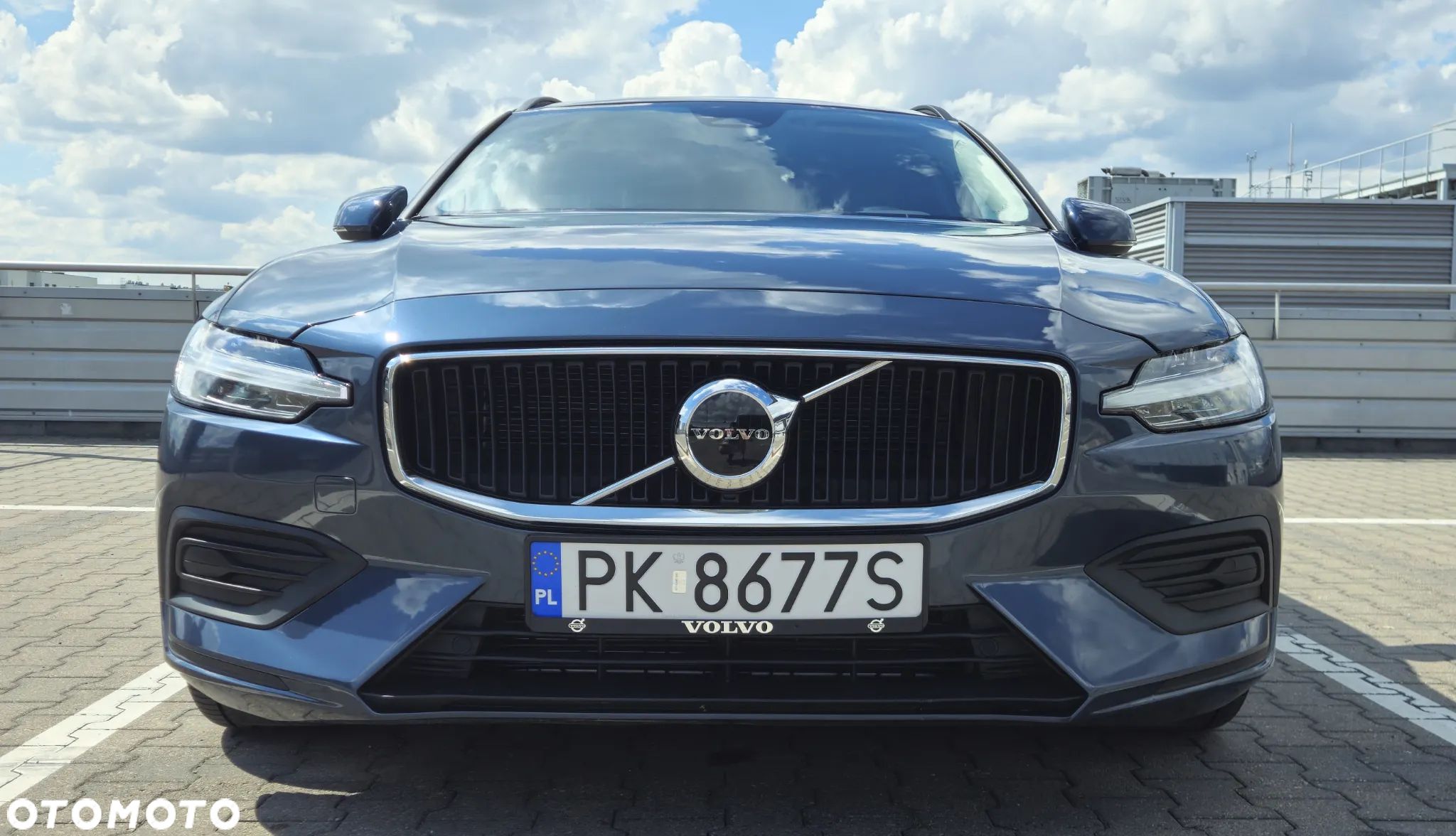 Volvo V60 B4 D Plus Dark - 1