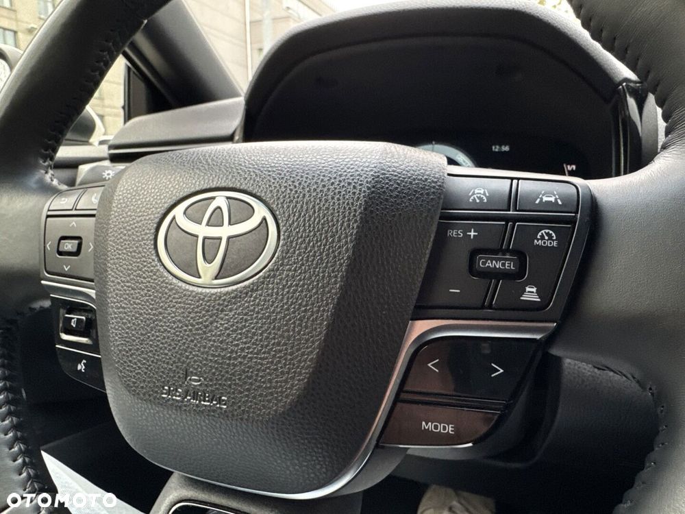 Toyota Camry - 19