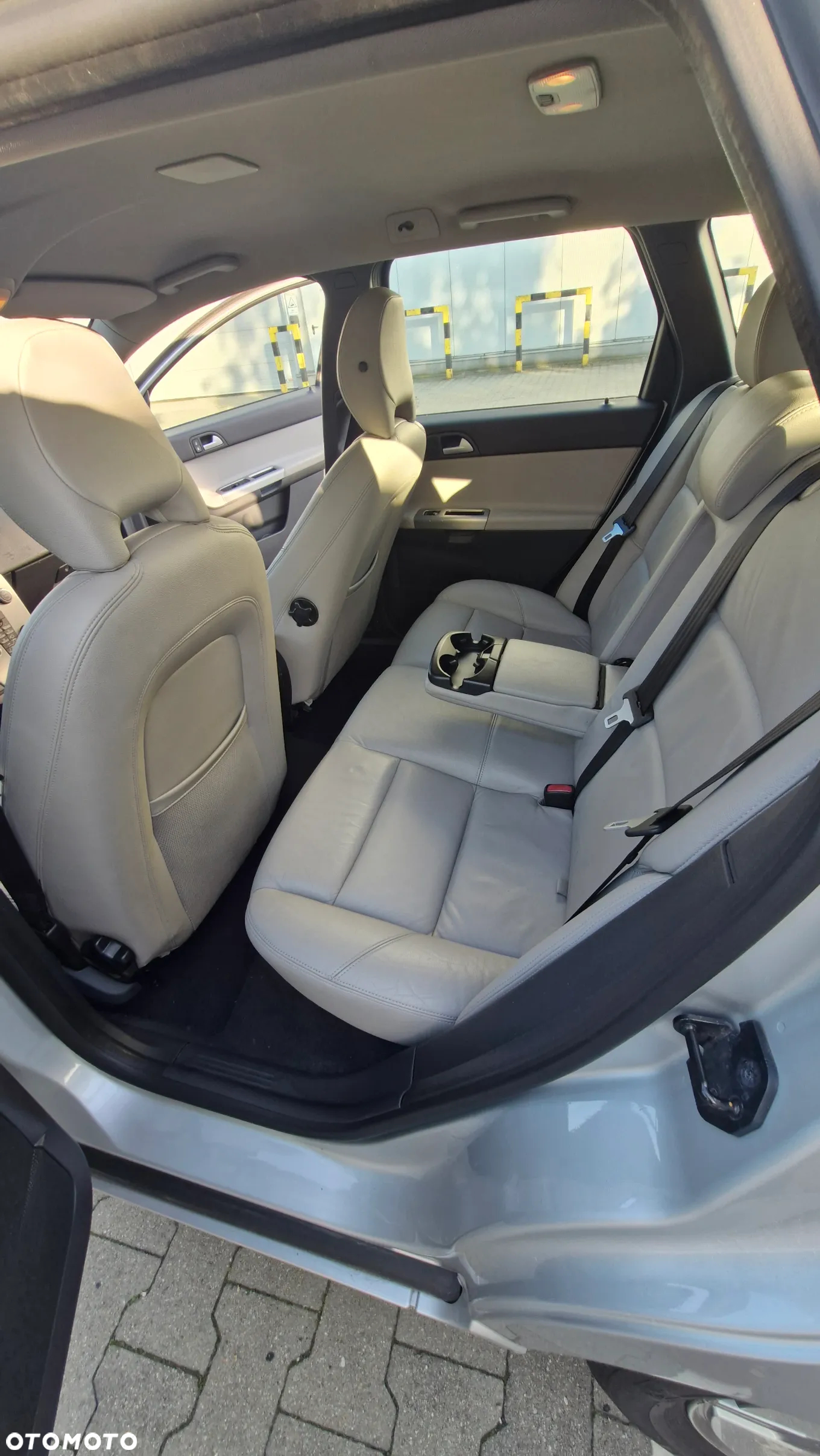 Volvo V50 1.6D DPF DRIVe Momentum - 17
