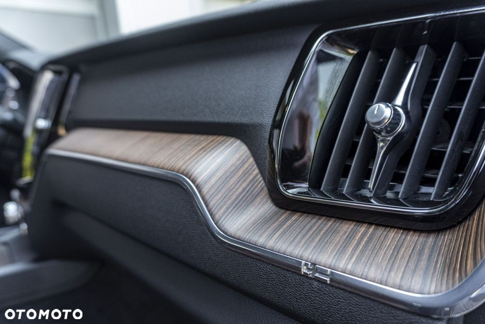 Volvo XC 60 - 18