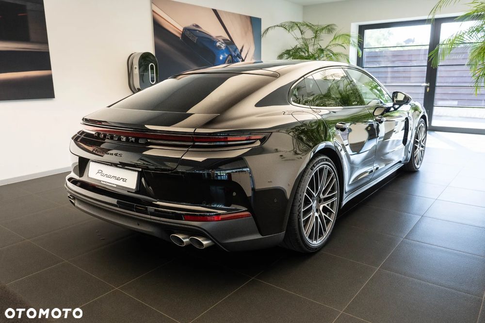 Porsche Panamera 4S E-Hybrid - 4