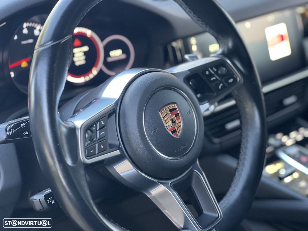 Porsche Cayenne S - 13