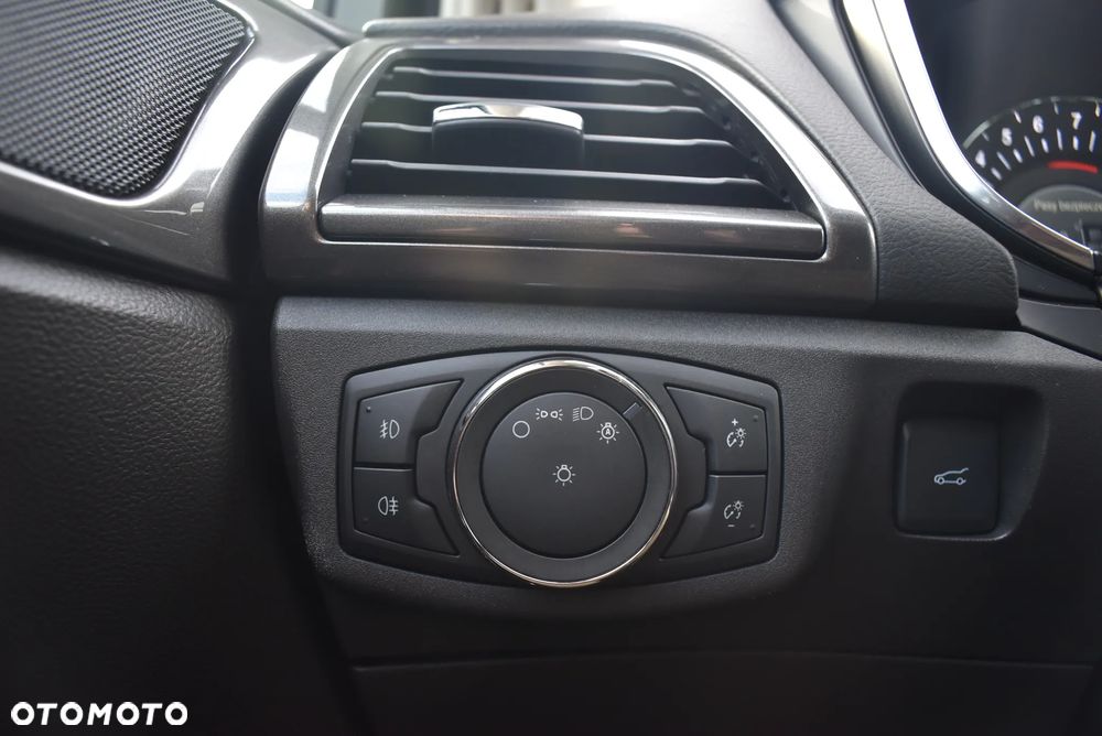 Ford Mondeo 1.5 EcoBoost Titanium - 25