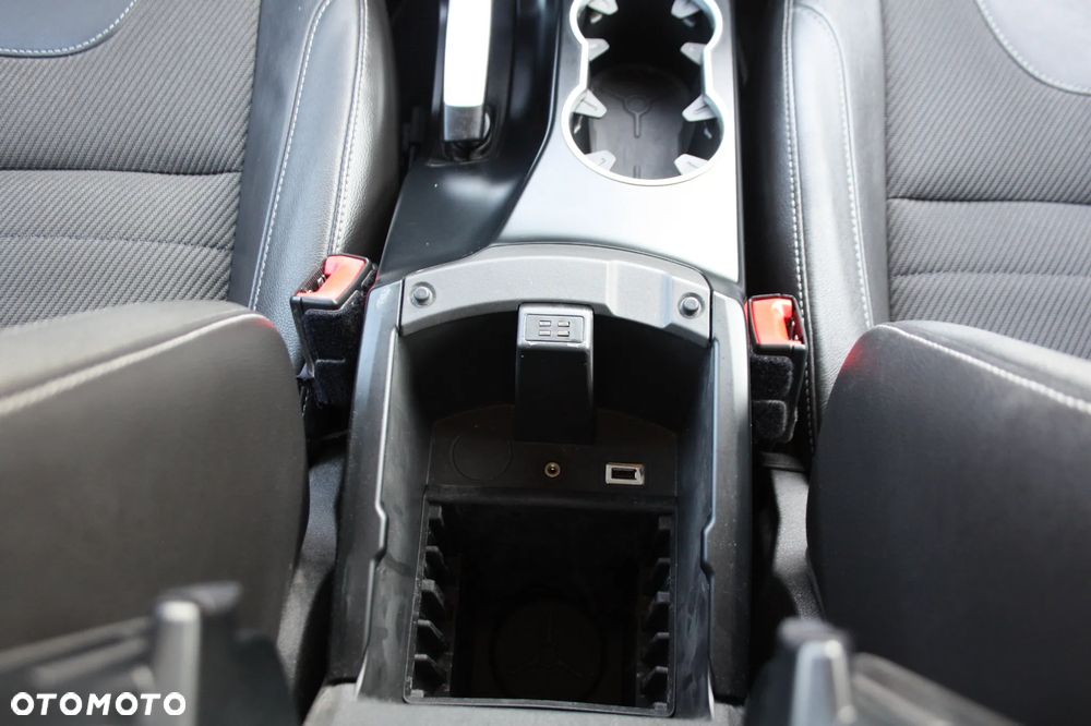 Ford Kuga 1.6 EcoBoost 2x4 Titanium - 15