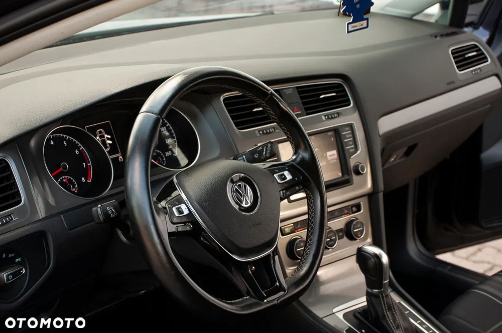 Volkswagen Golf 1.4 TSI BlueMotion Technology DSG Lounge - 27