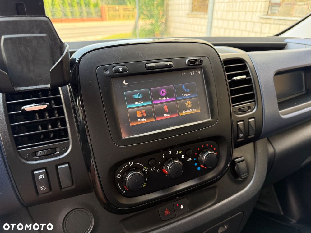 Opel Vivaro - 9