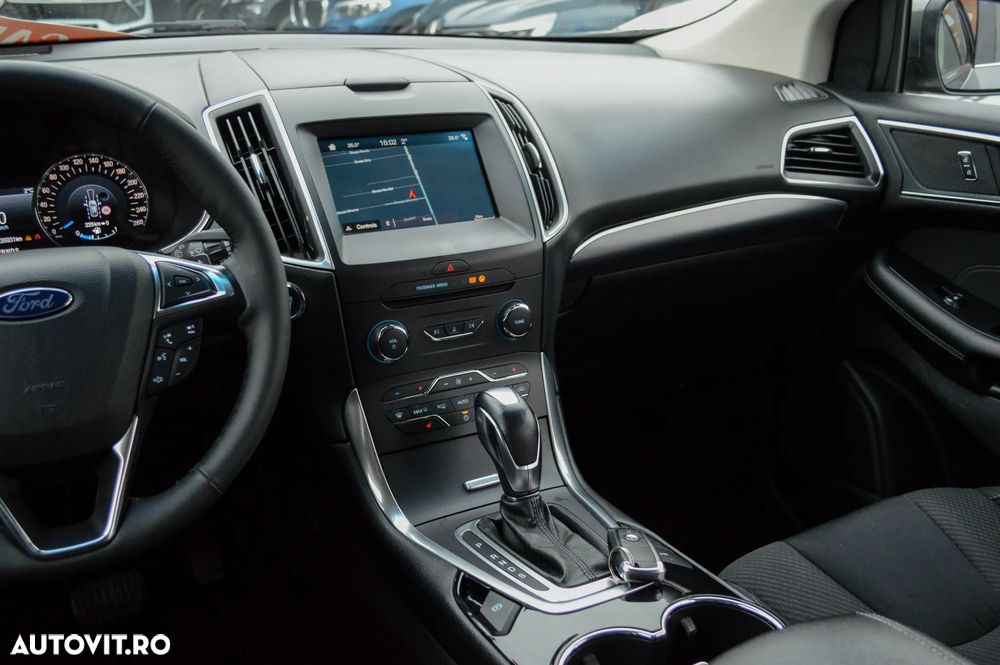 Ford Edge 2.0 TDCi Bi-Turbo 4x4 Titanium - 38