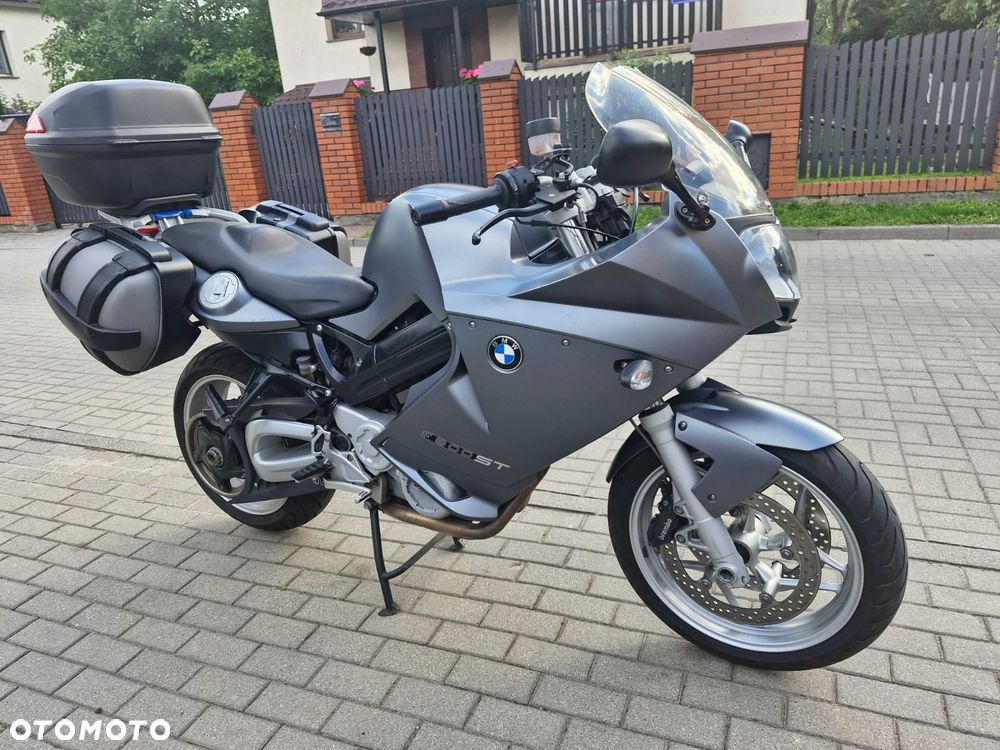 BMW F - 1