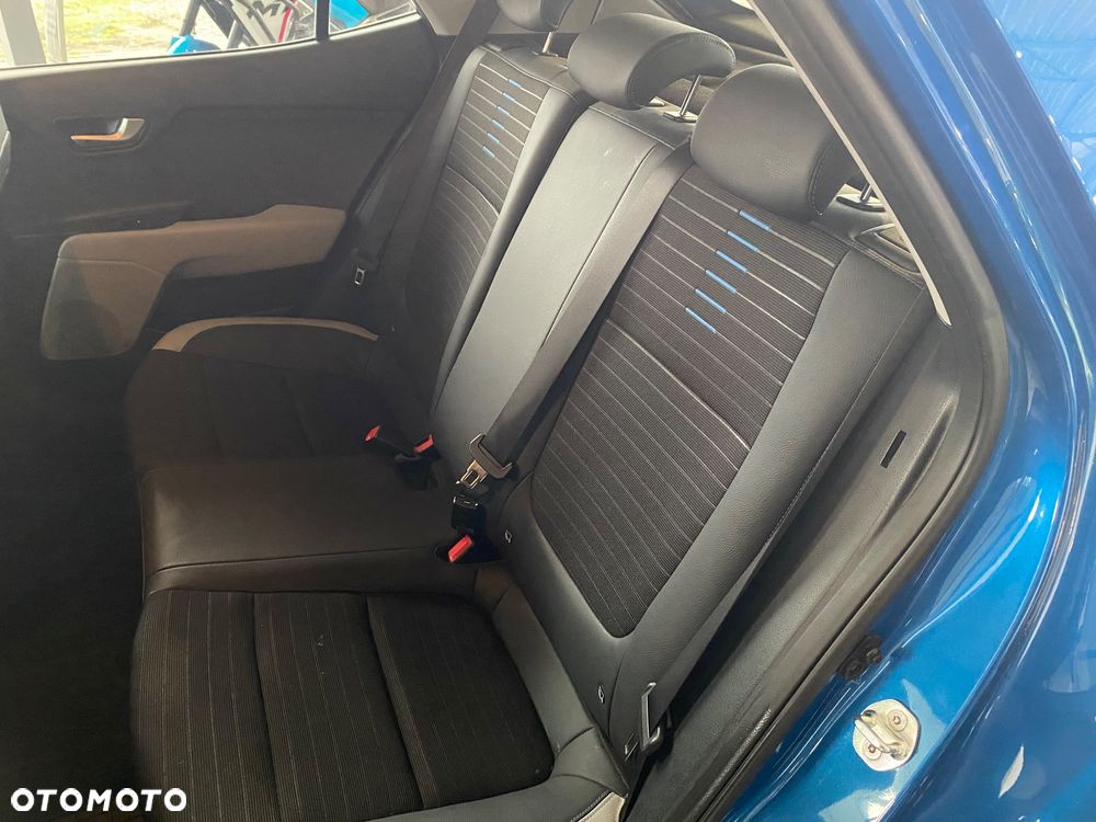 Kia Stonic 1.2 L - 9