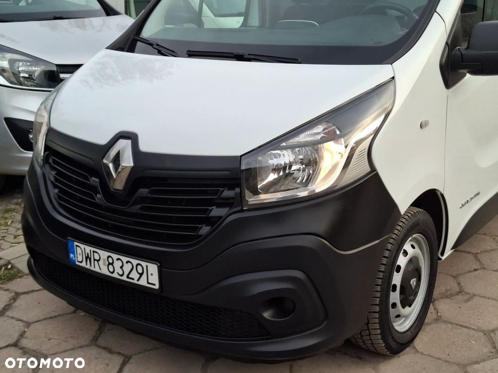 Renault Trafic 2017 LONG 1.6DCI 125KM KLIMA 3OSOBOWY - 12