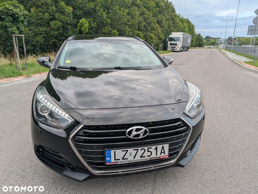 Hyundai i40 Kombi 1.7 CRDi Premium - 25