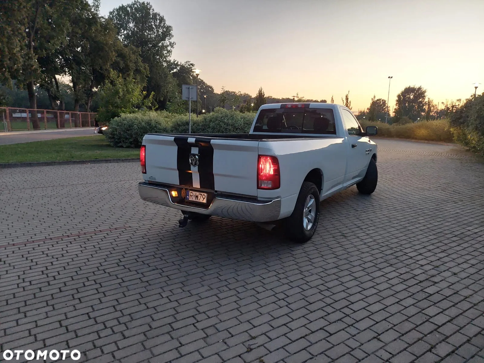 Dodge RAM 1500 5.7 4x4 - 25