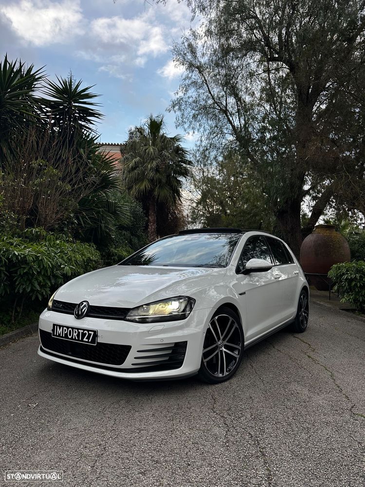 VW Golf 2.0 TDI GTD DSG - 1