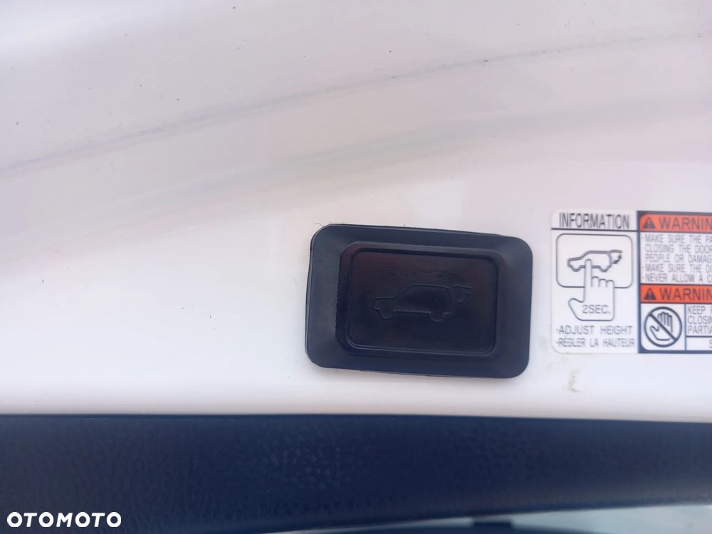 Toyota RAV4 - 16